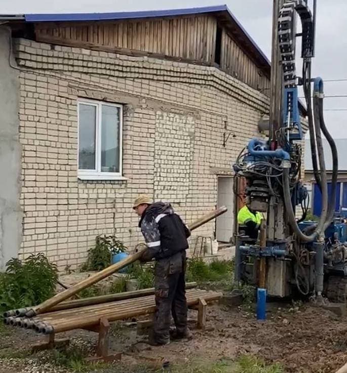 бурение скважин в Копыле